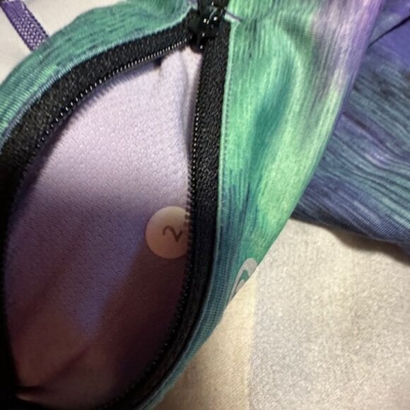 Lululemon Leggings size 2 luxtreme - Picture 2 of 3